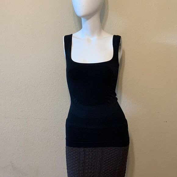 BLANQI Everyday Maternity Belly Support Tank Top Size Small - Picture 3 of 10